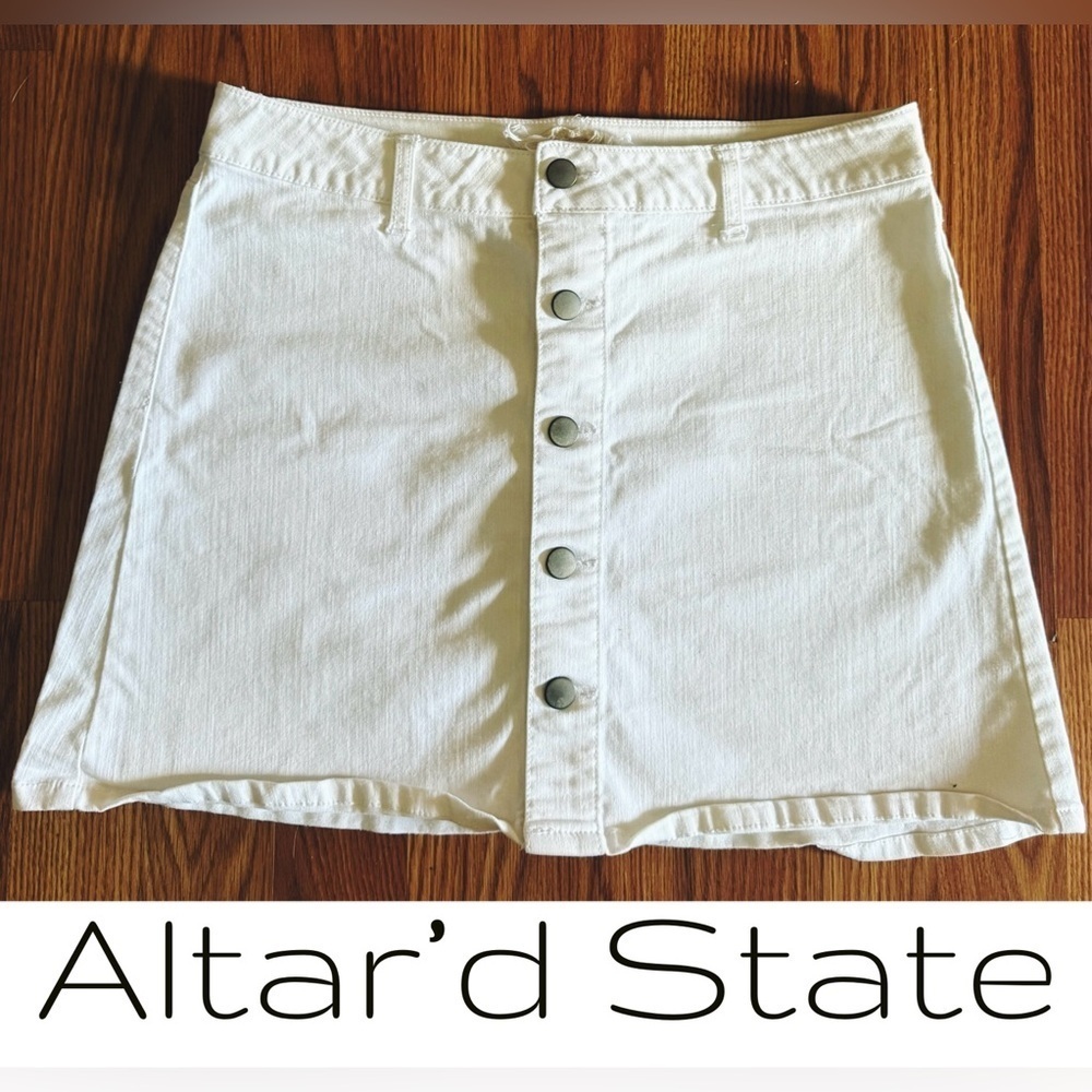 ❤️Altar'd State Cream Button-Down Skirt - Picture 2 of 5
